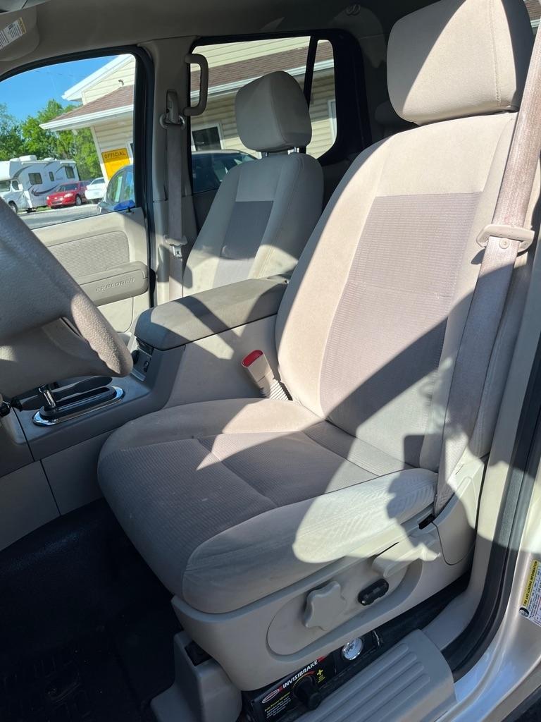 Ford Explorer Sport Trac XLT 4.6L 4WD 2007