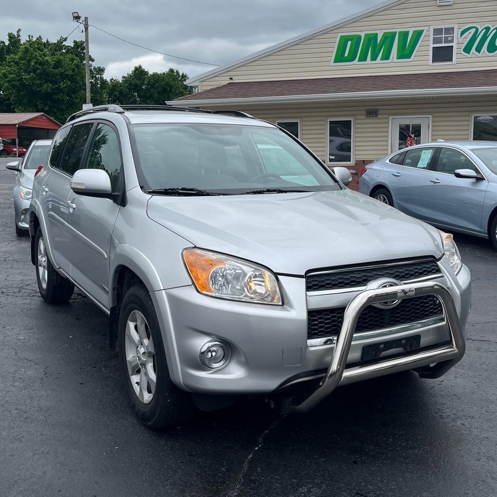 Toyota RAV4 Limited V6 4WD 2012