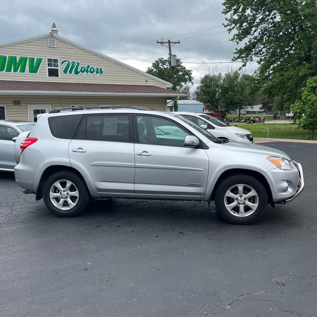 Toyota RAV4 Limited V6 4WD 2012