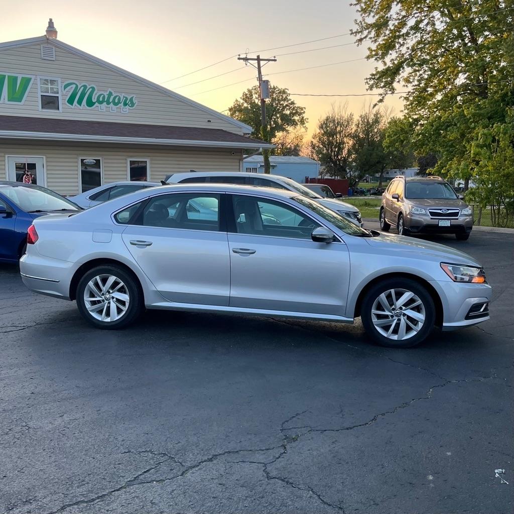 Volkswagen Passat SE 2018