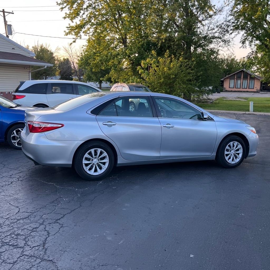 Toyota Camry LE 2016
