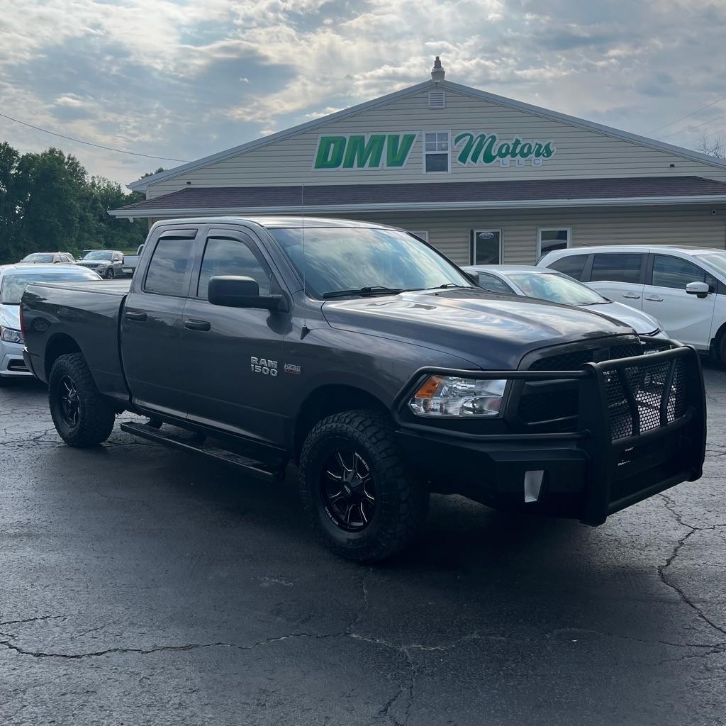 RAM 1500 Tradesman Quad Cab 4WD 2017