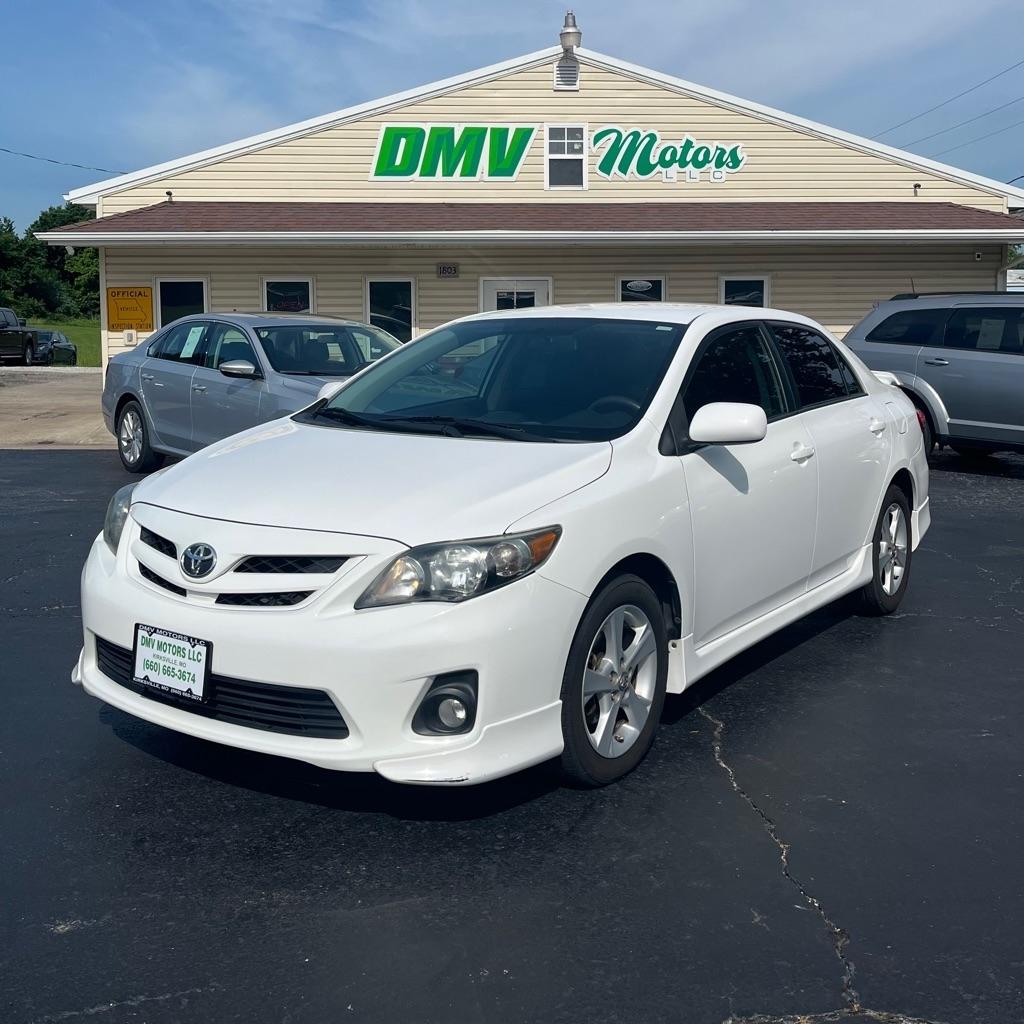 2013 Toyota Corolla S 5-Speed MT