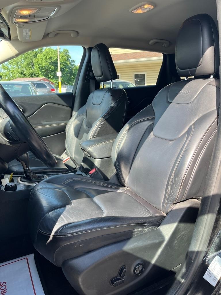 Jeep Cherokee 4WD 4dr Limited 2016