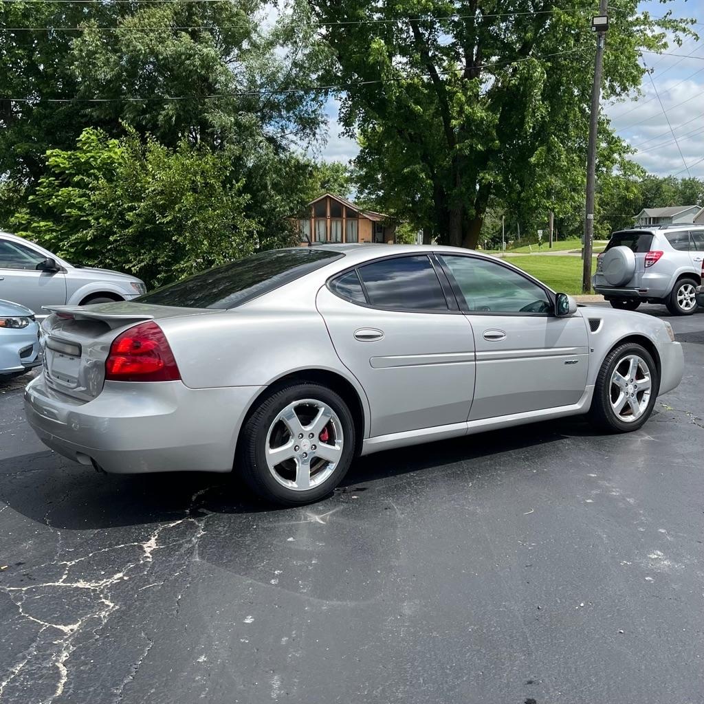 Pontiac Grand Prix 4dr Sdn GXP 2008