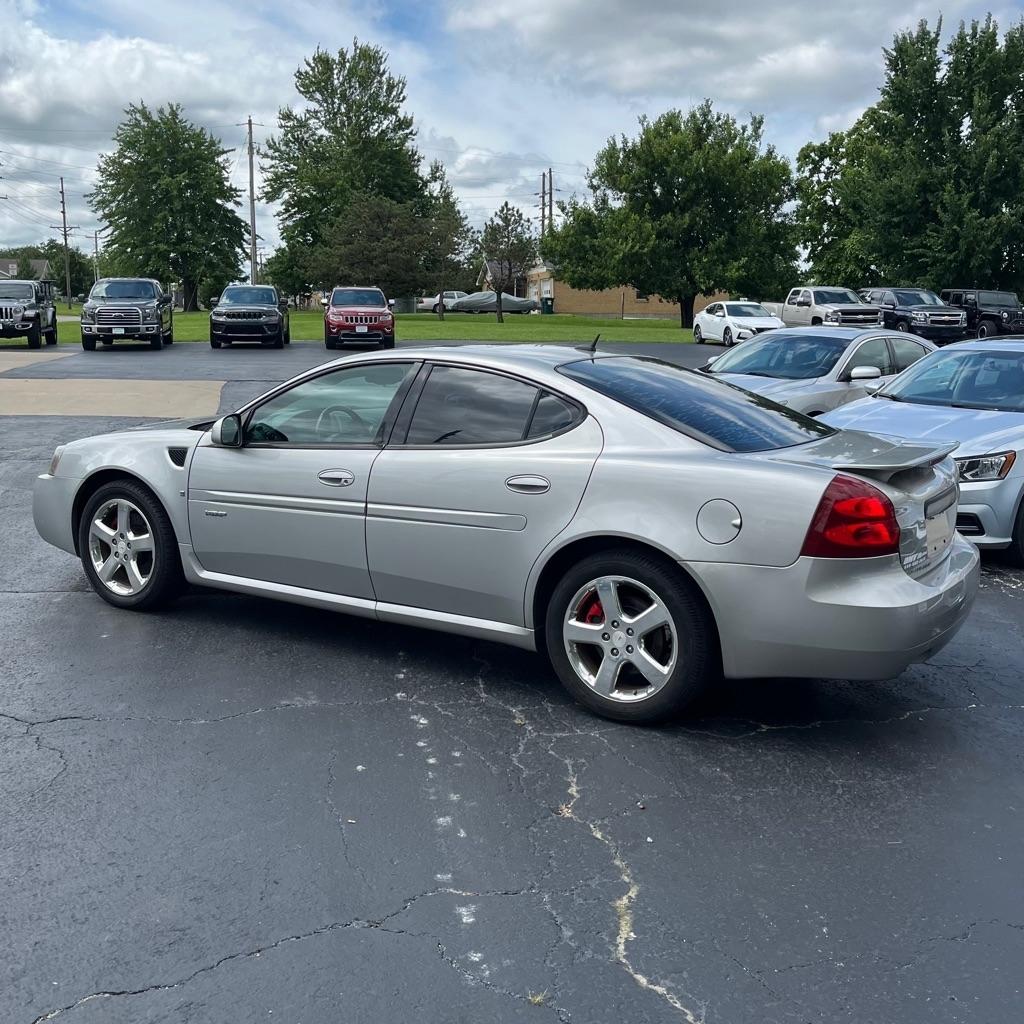 Pontiac Grand Prix 4dr Sdn GXP 2008