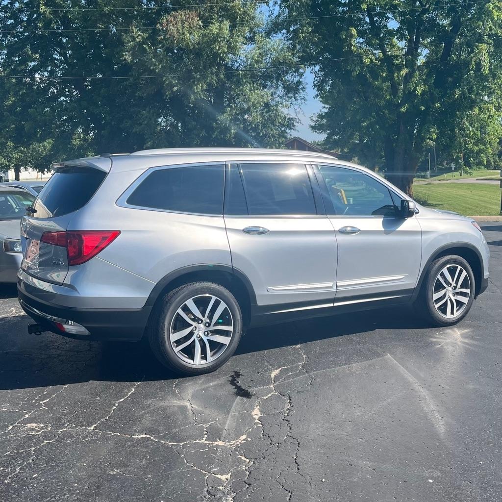 Honda Pilot AWD 4dr Elite w/RES & Navi 2016