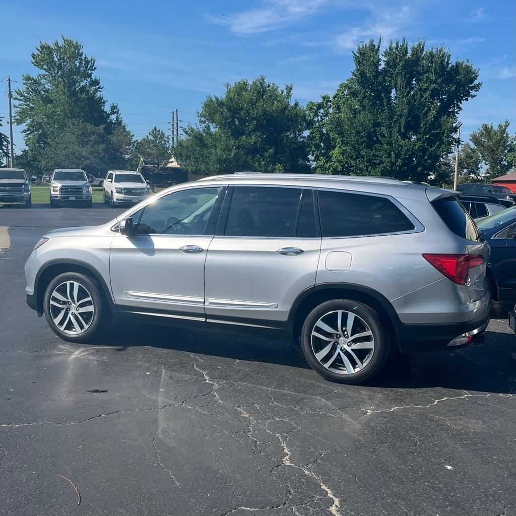 Honda Pilot AWD 4dr Elite w/RES & Navi 2016