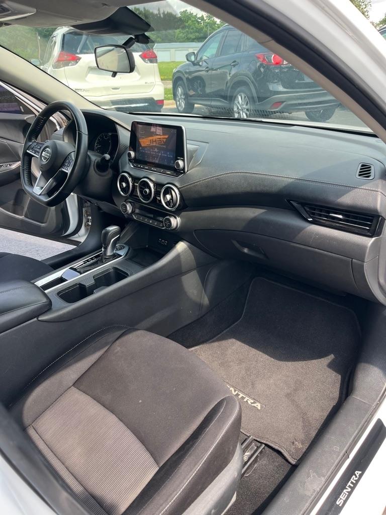 Nissan Sentra SV CVT 2021