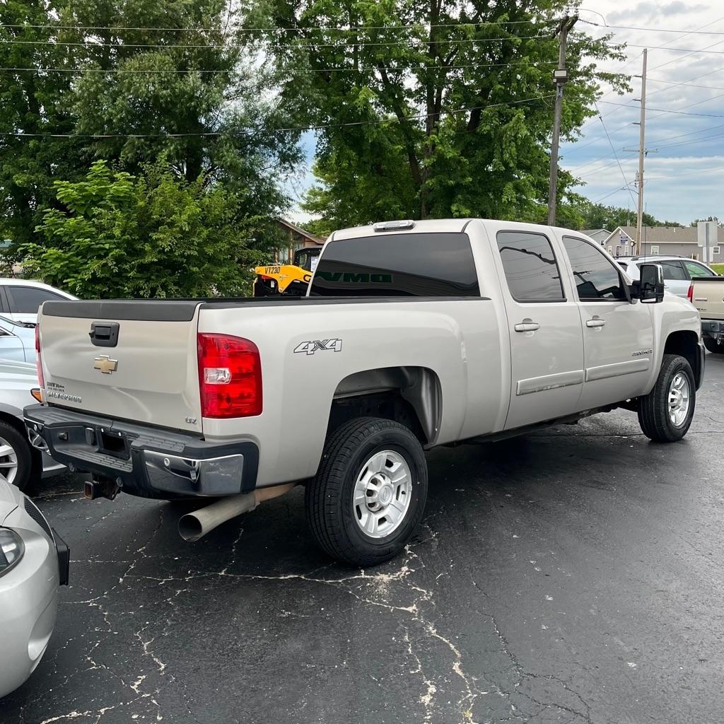 Chevrolet Silverado 2500HD 4WD Crew Cab 153" LTZ 2008