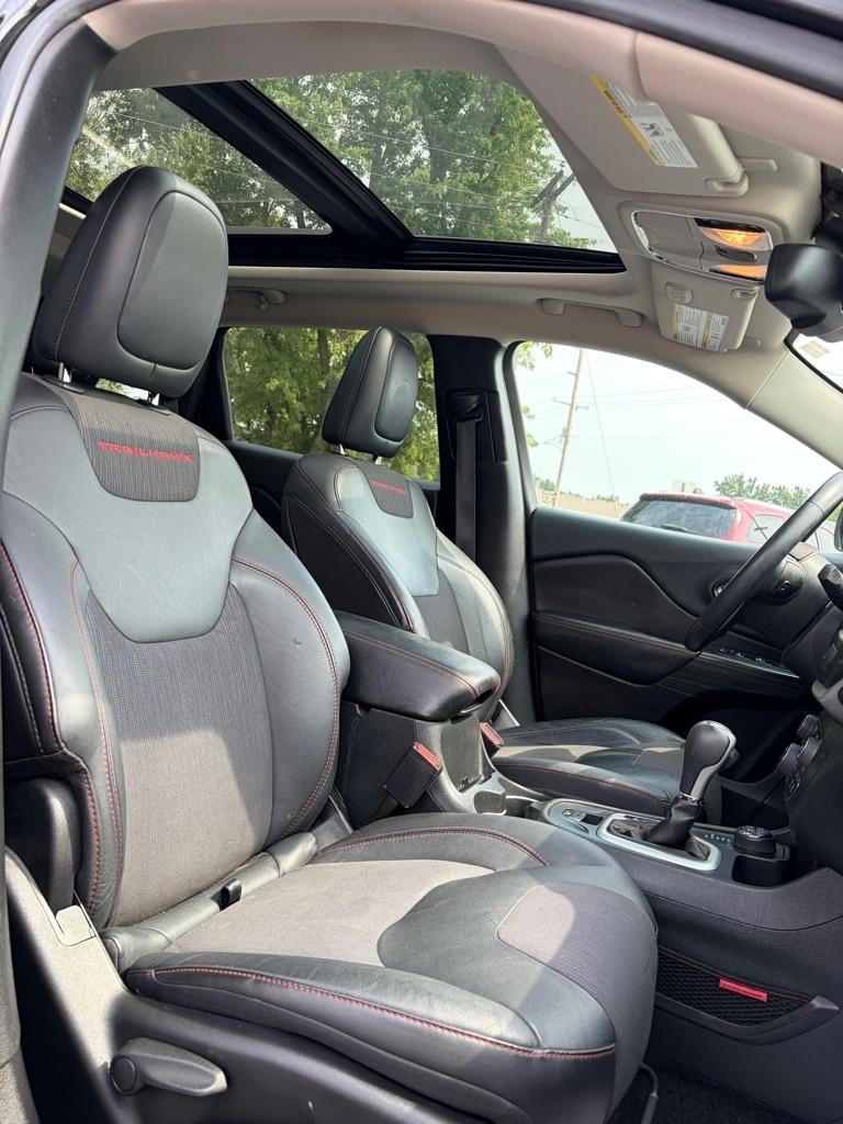 Jeep Cherokee 4WD 4dr Trailhawk 2015