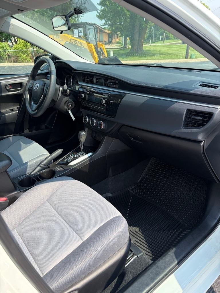 Toyota Corolla 4dr Sdn CVT LE Premium (Natl) 2014