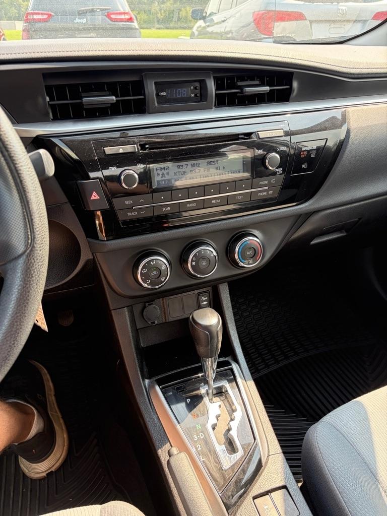 Toyota Corolla 4dr Sdn CVT LE Premium (Natl) 2014