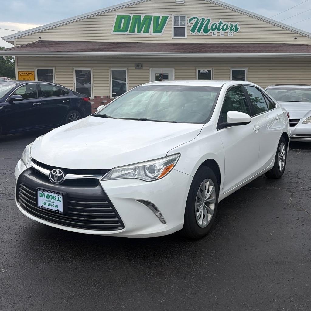 Toyota Camry 4dr Sdn I4 Auto SE w/Special Edition Pkg (Natl) 2016
