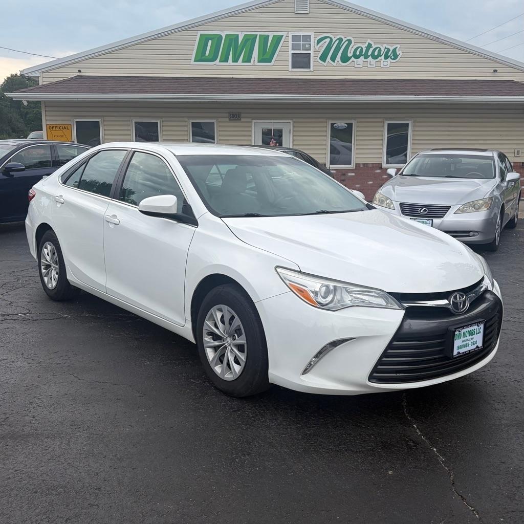 Toyota Camry 4dr Sdn I4 Auto SE w/Special Edition Pkg (Natl) 2016