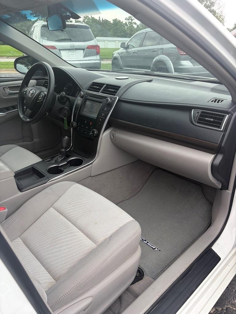 Toyota Camry 4dr Sdn I4 Auto SE w/Special Edition Pkg (Natl) 2016
