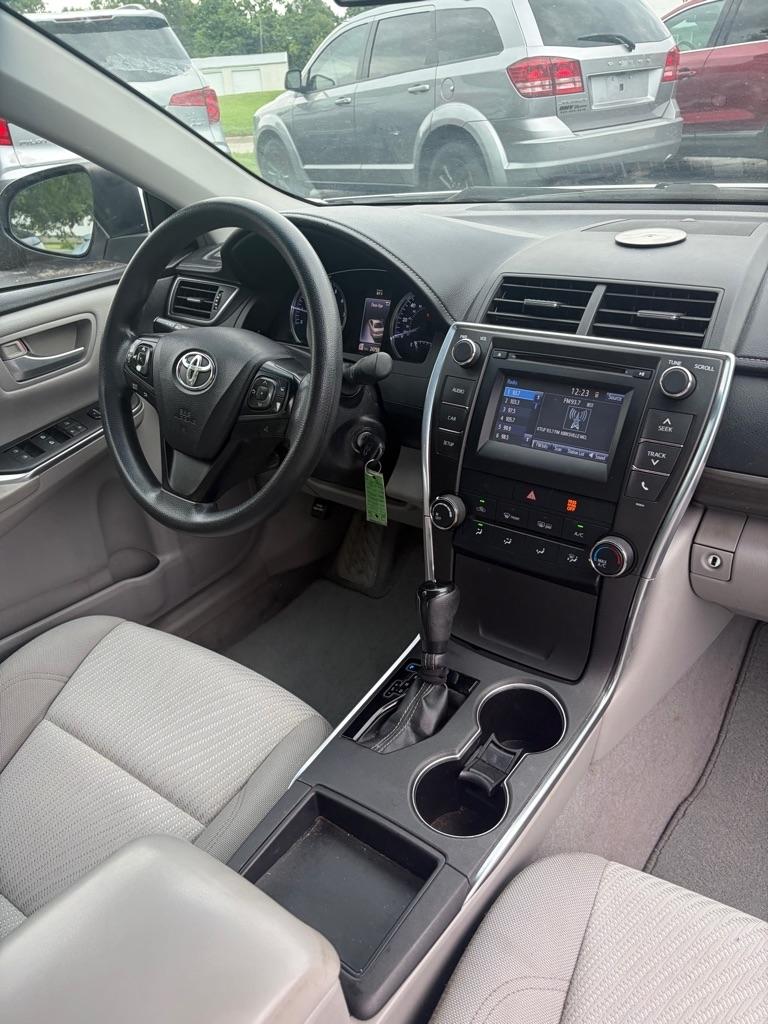 Toyota Camry 4dr Sdn I4 Auto SE w/Special Edition Pkg (Natl) 2016