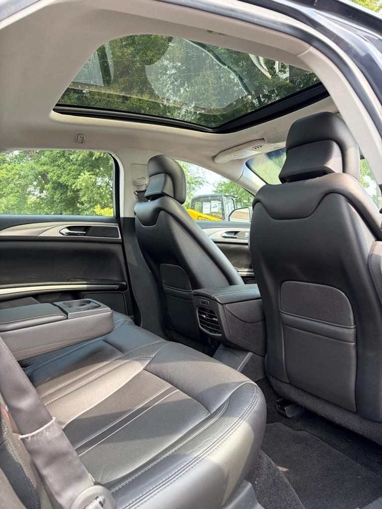 Lincoln MKZ 4dr Sdn FWD 2013