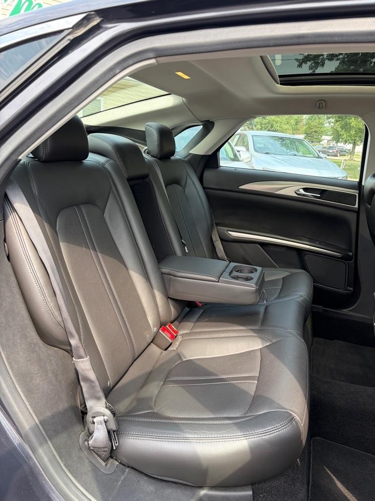 Lincoln MKZ 4dr Sdn FWD 2013