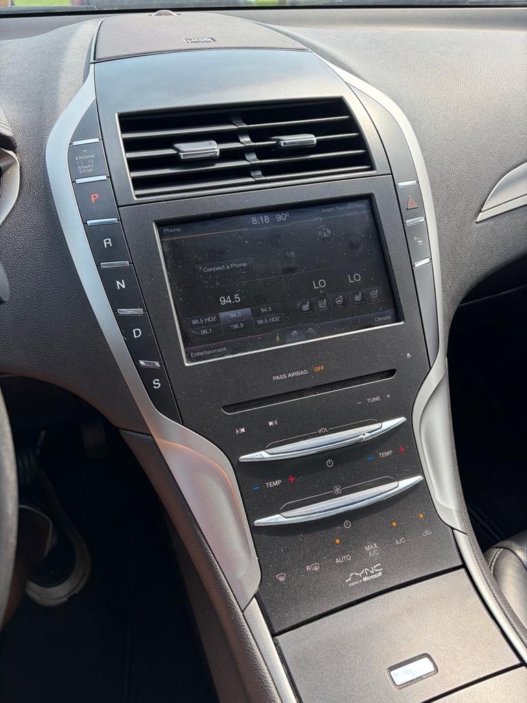 Lincoln MKZ 4dr Sdn FWD 2013