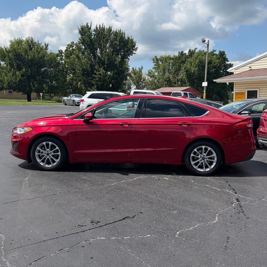 Ford Fusion SE FWD 2020