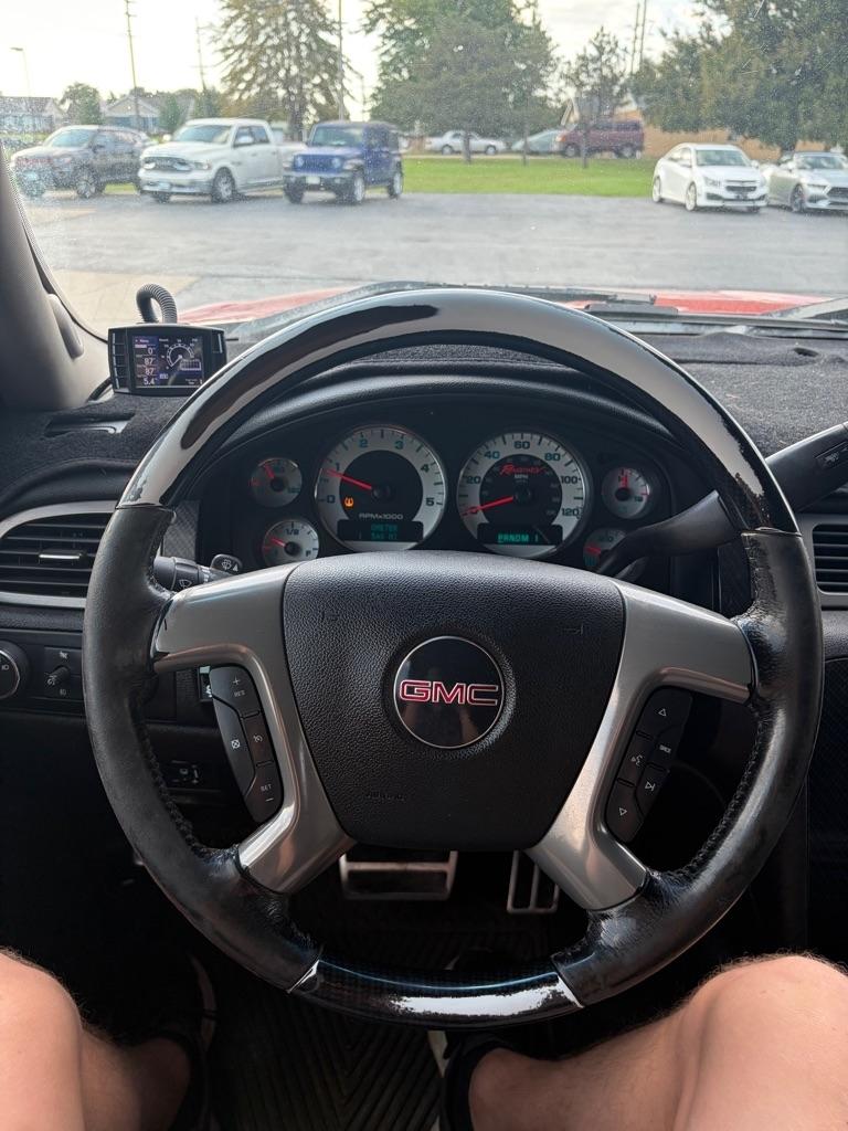 GMC Sierra 2500HD 4WD Crew Cab 153" SLT 2008