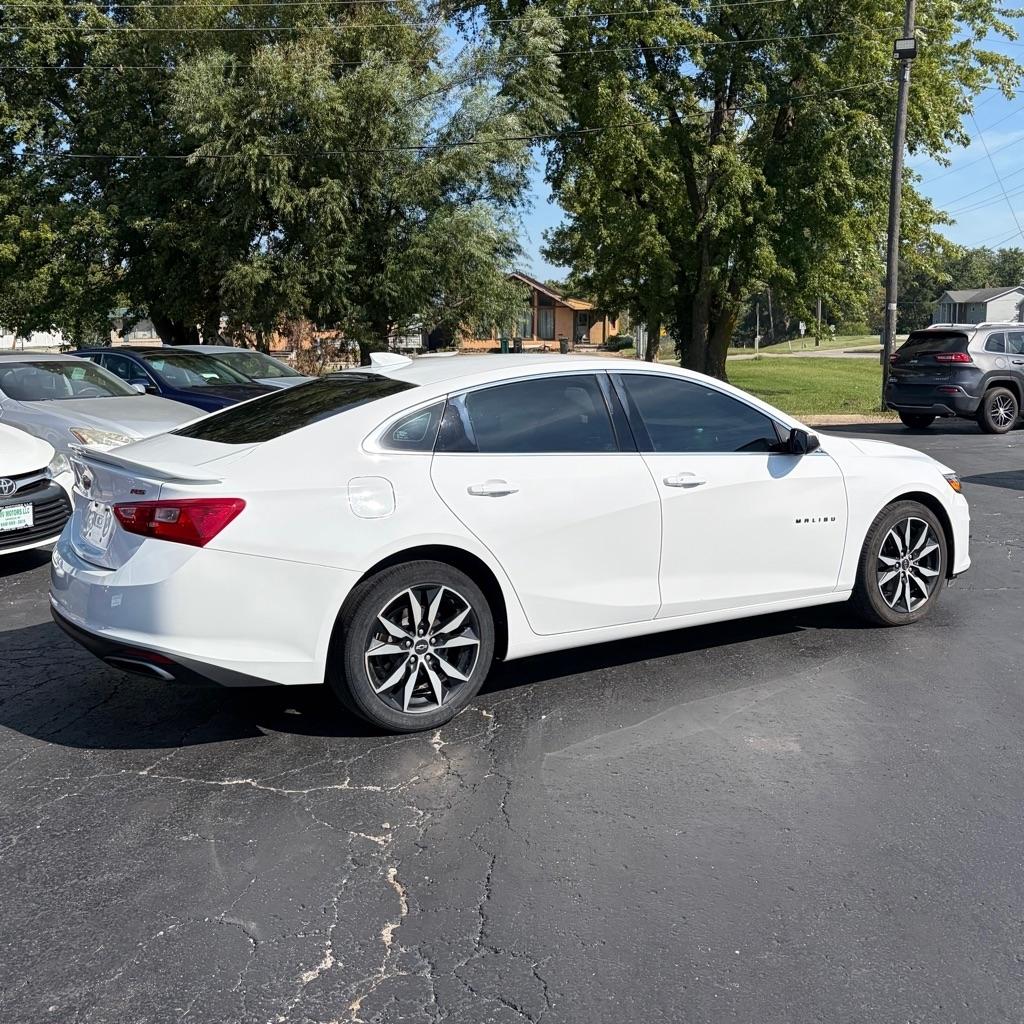 Chevrolet Malibu 4dr Sdn RS 2020