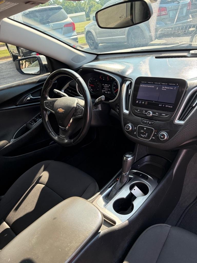 Chevrolet Malibu 4dr Sdn RS 2020