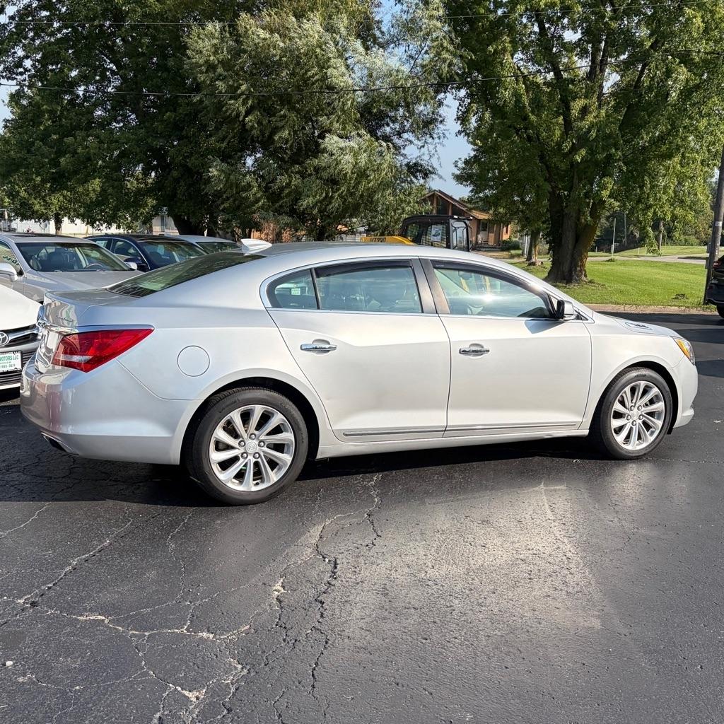 Buick LaCrosse 4dr Sdn Premium I FWD 2016