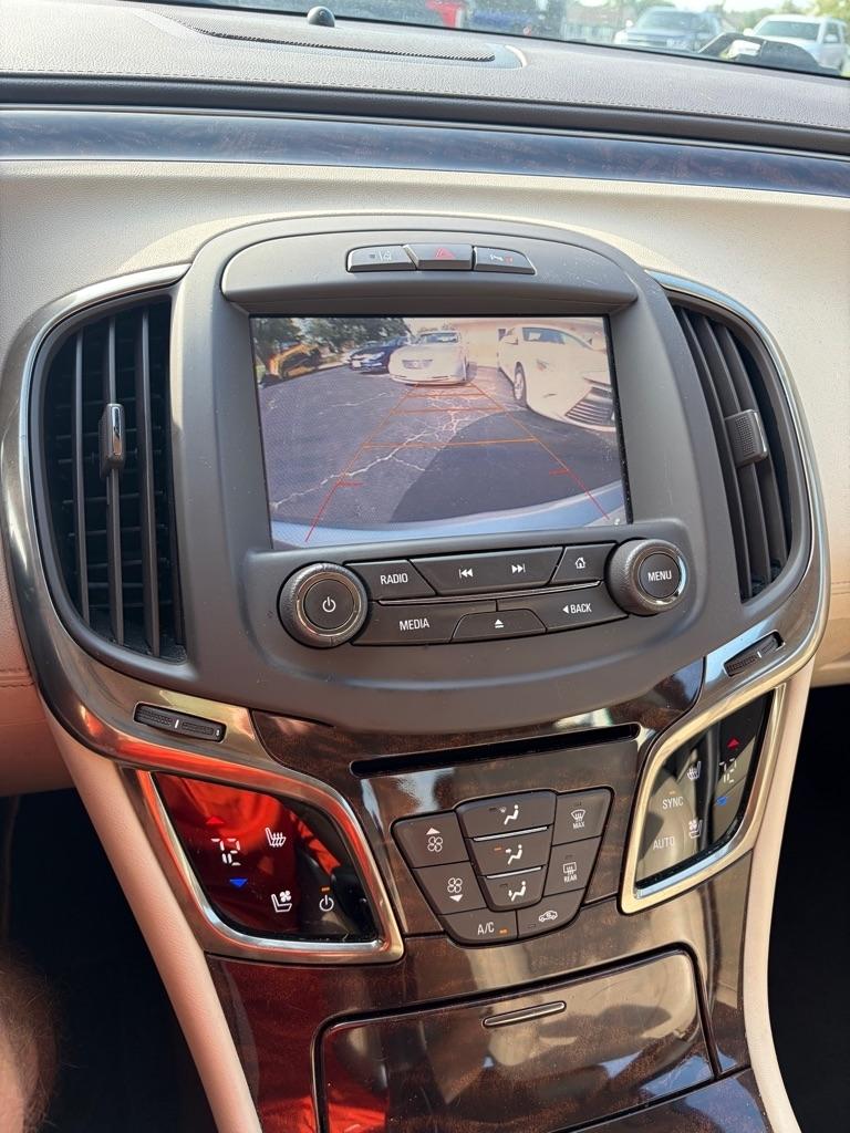 Buick LaCrosse 4dr Sdn Premium I FWD 2016