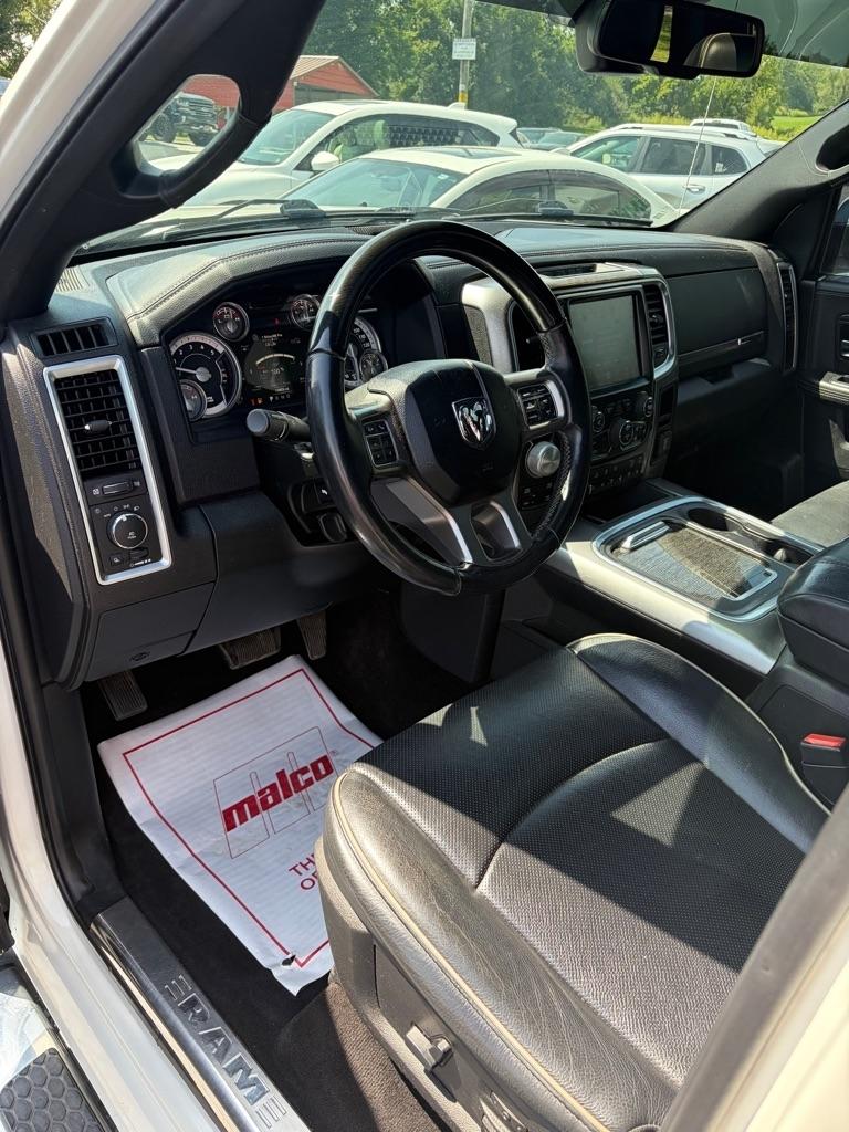 RAM 1500 4WD Crew Cab 140.5" Limited 2017