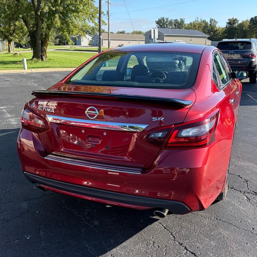 Nissan Altima 2.5 SR Sedan 2017