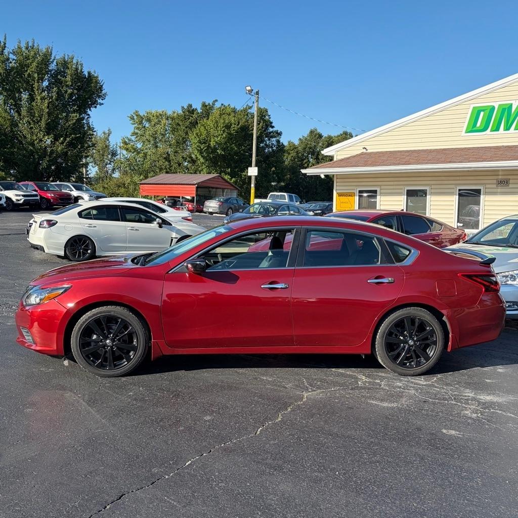 Nissan Altima 2.5 SR Sedan 2017