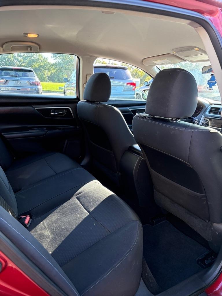 Nissan Altima 2.5 SR Sedan 2017
