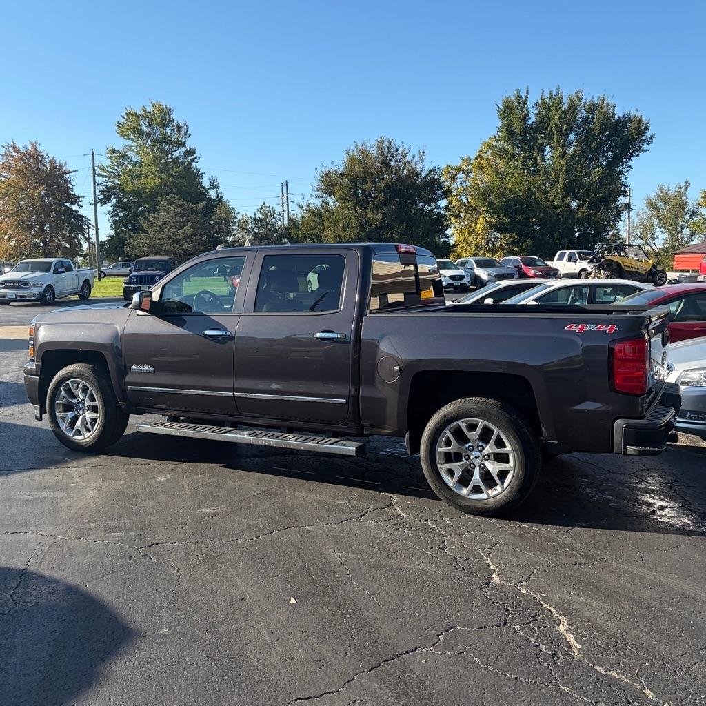 Chevrolet Silverado 1500 4WD Crew Cab 143.5" High Country 2014
