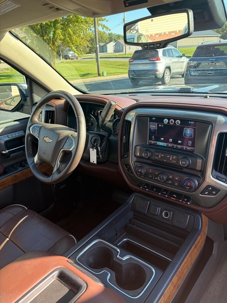 Chevrolet Silverado 1500 4WD Crew Cab 143.5" High Country 2014