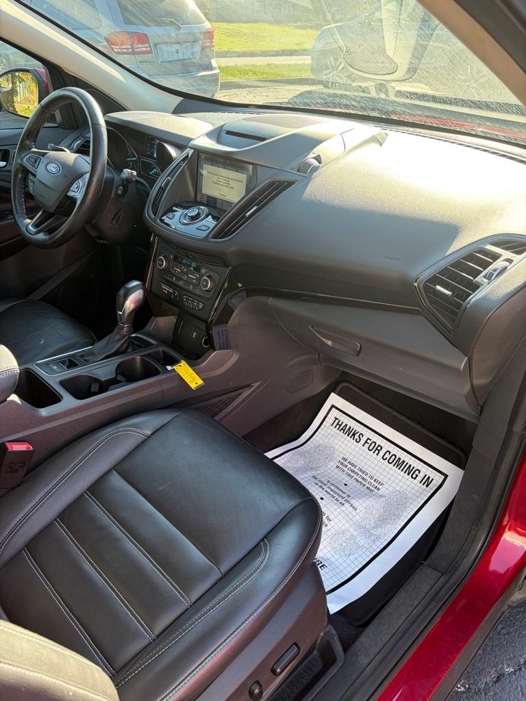 Ford Escape Titanium 4WD 2018