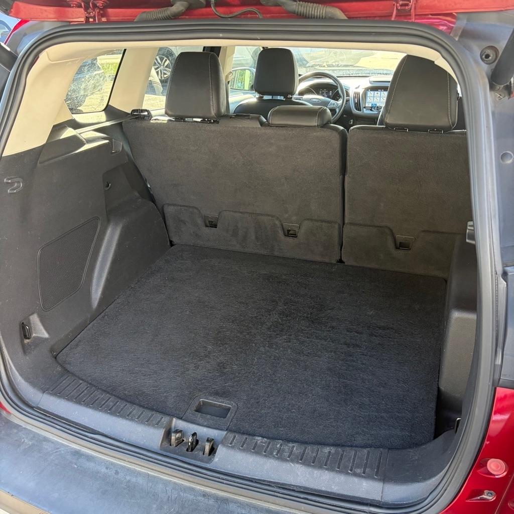 Ford Escape Titanium 4WD 2018