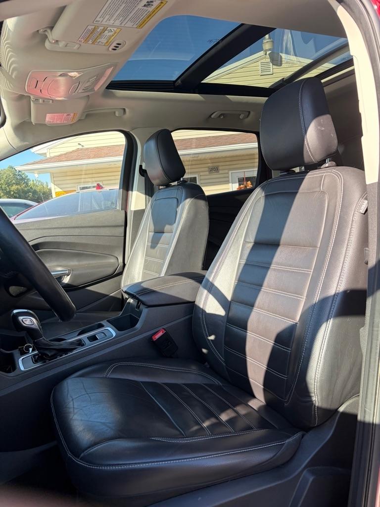 Ford Escape Titanium 4WD 2018