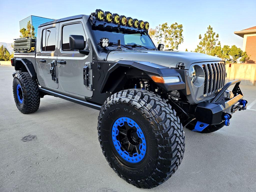 2021 Jeep Gladiator Freedom photo 4