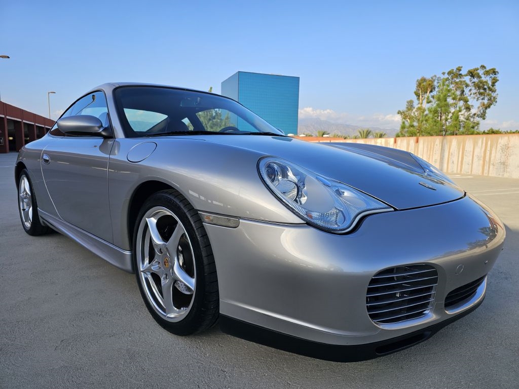 Porsche 911 Carrera 40th Anniversary Edition 2004