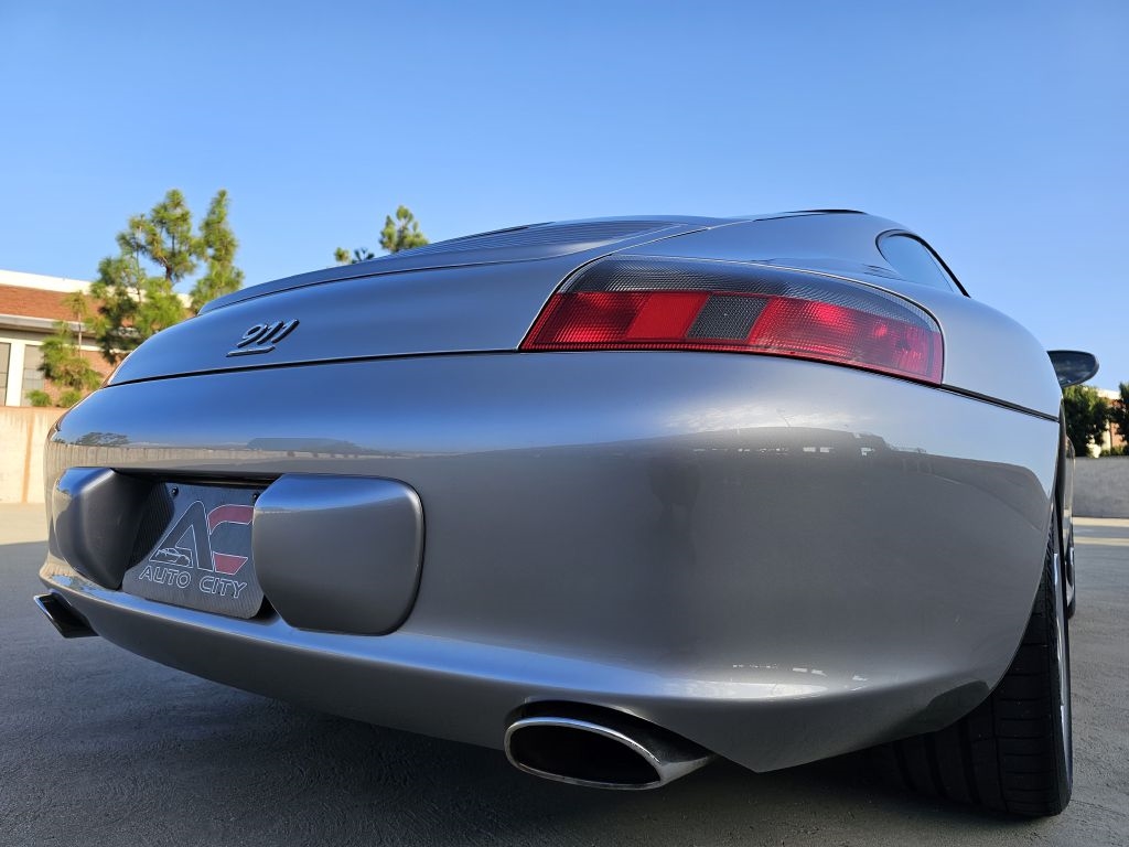 Porsche 911 Carrera 40th Anniversary Edition 2004