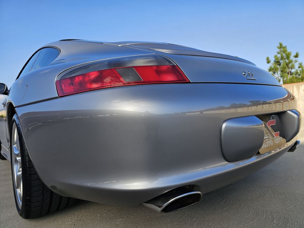 Porsche 911 Carrera 40th Anniversary Edition 2004