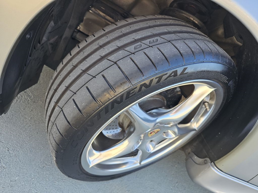 Porsche 911 Carrera 40th Anniversary Edition 2004