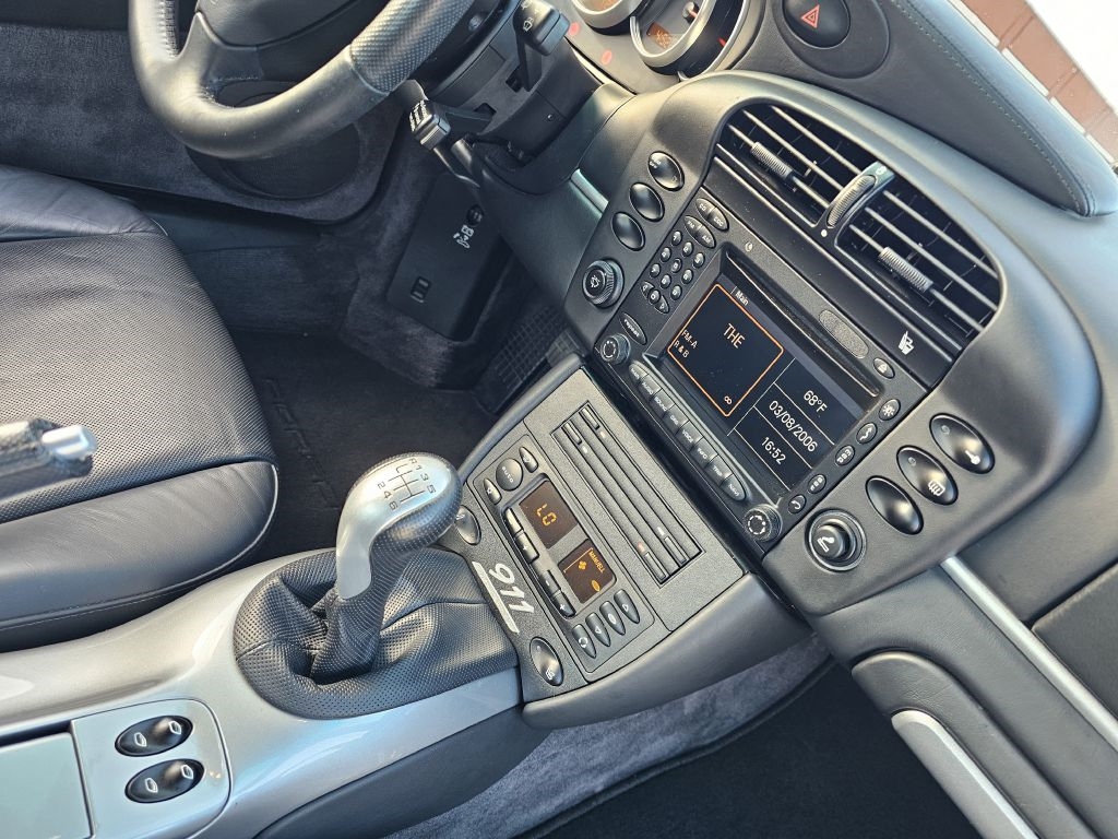 Porsche 911 Carrera 40th Anniversary Edition 2004