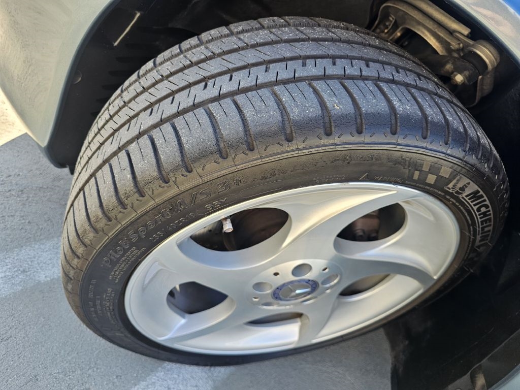 Mercedes-Benz SL-Class SL500 2004