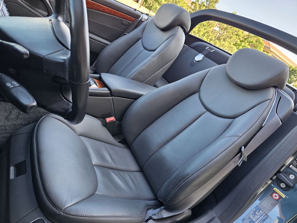 Mercedes-Benz SL-Class SL500 2004