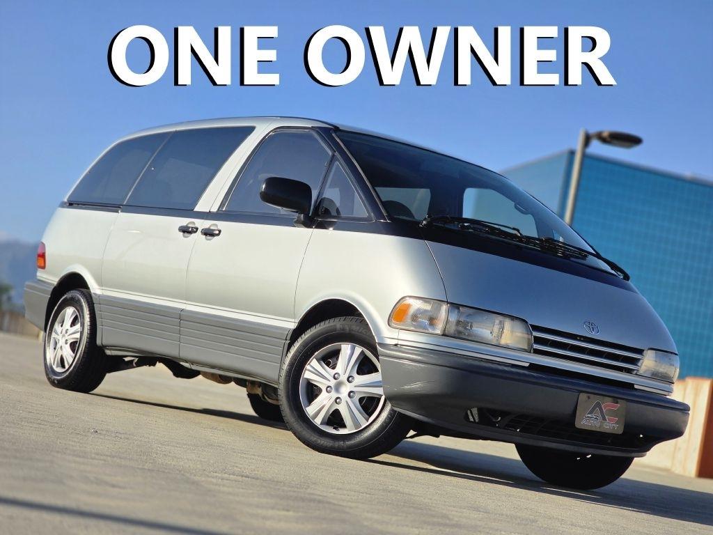 1993 Toyota Previa LE (auto)