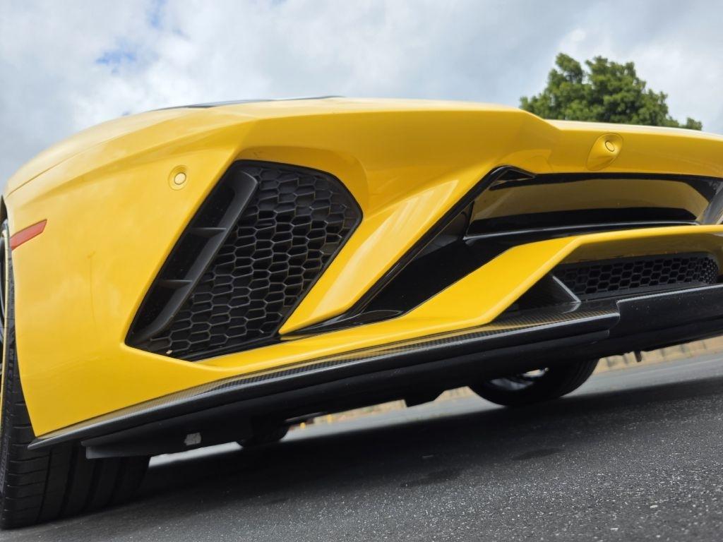 Lamborghini Aventador photo 27