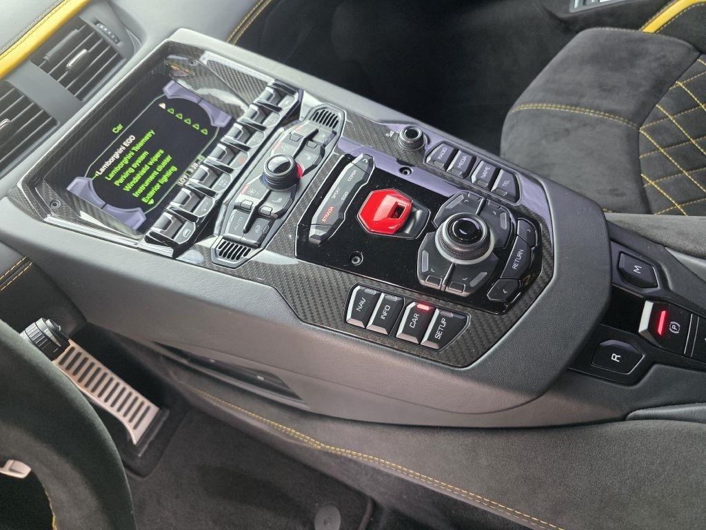 Lamborghini Aventador photo 43